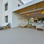 La Mar - Managed By Almarina Willa